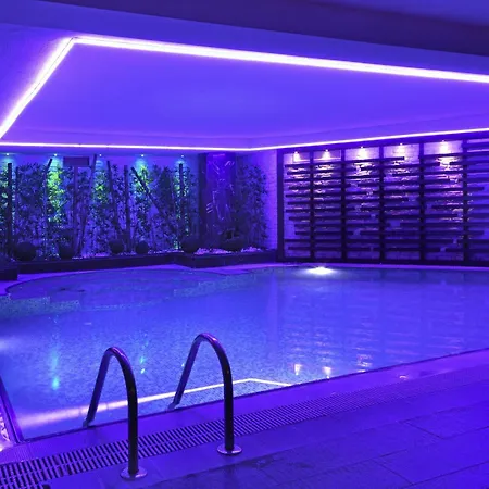 Hotel Mercure Bomonti 5*