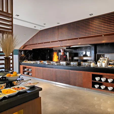 Mercure Bomonti 5*