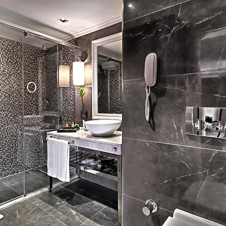 Mercure Bomonti Otel 5*