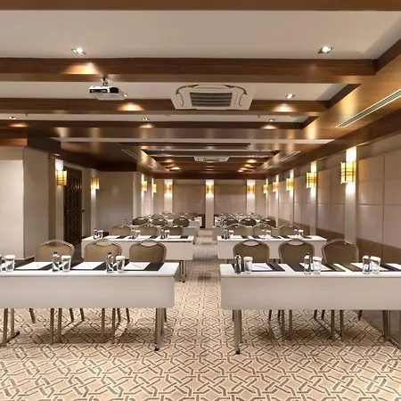 伊斯坦布尔博蒙蒂美居酒店 酒店 5*