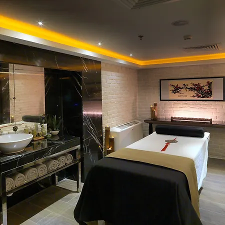 Mercure Bomonti מלון 5*