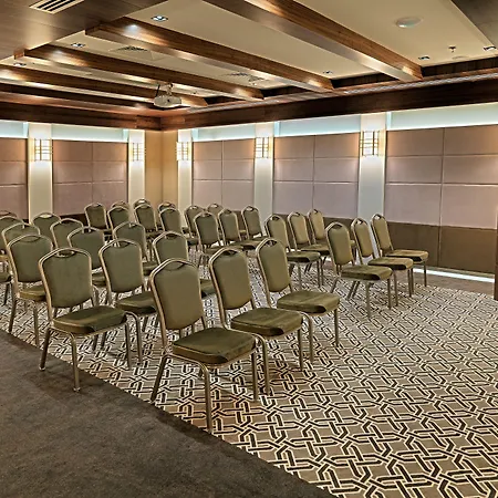 Hotel Mercure Bomonti 5*