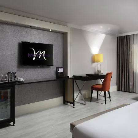 Mercure Bomonti 5*